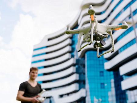 Najčastejšie príčiny pádu dronov